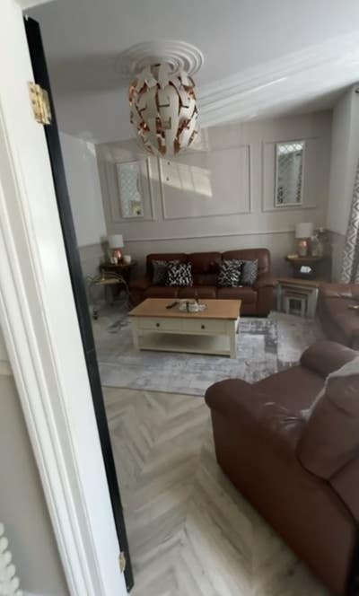 Furnished double room available  Main Photo