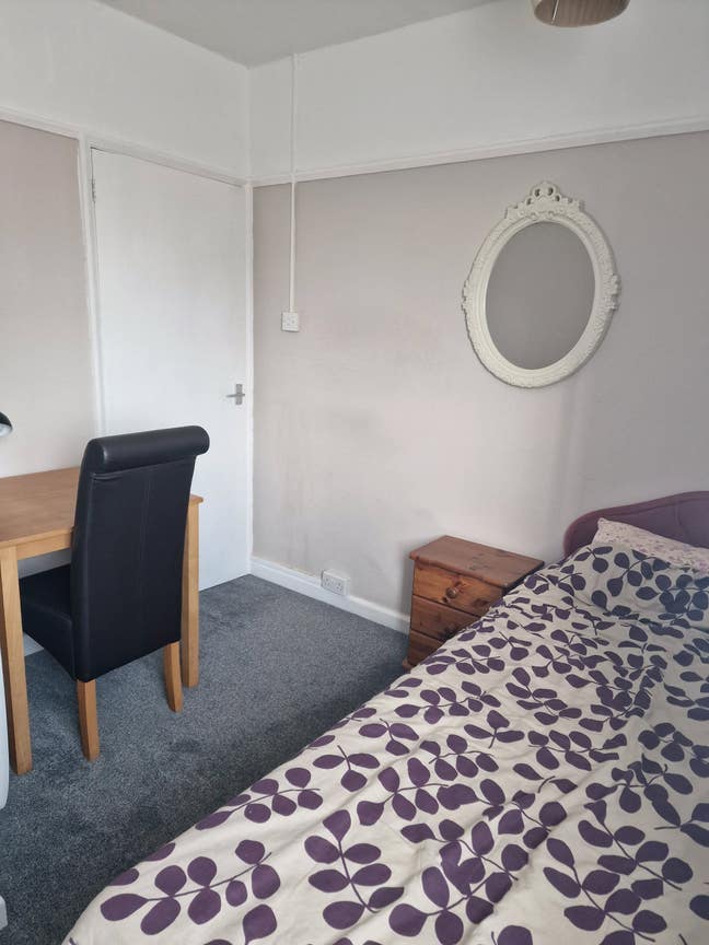 Room To Let Main Photo