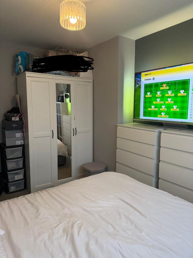 Large Room available  Main Photo