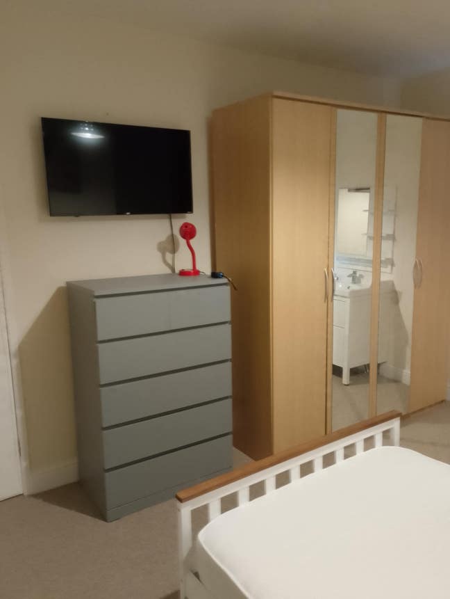 Large shared house Main Photo