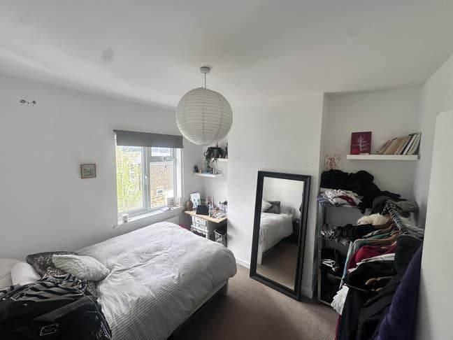 Spacious Peckham room available for Sublet Main Photo
