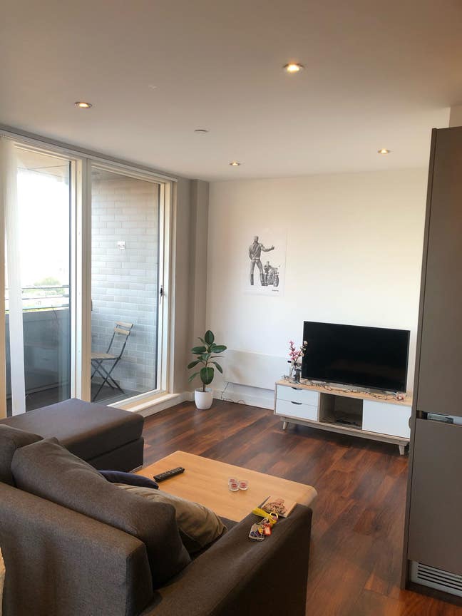En-suite bedroom available from october (M3) 🏠 Main Photo