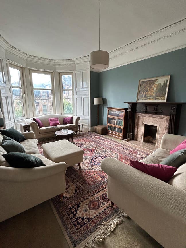 Bright Double bedroom in spacious Marchmont flat  Main Photo