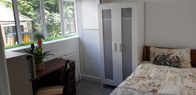 Good size single room in Kingston Vale  Main Photo