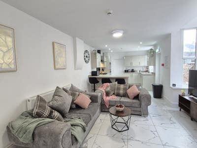Luxury Rooms for Rent in Cleethorpes- Female Only Main Photo