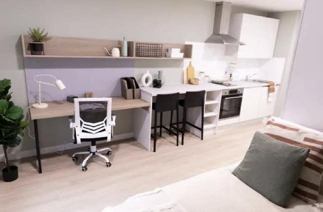 Double Bed Studio Room, Bills included Main Photo