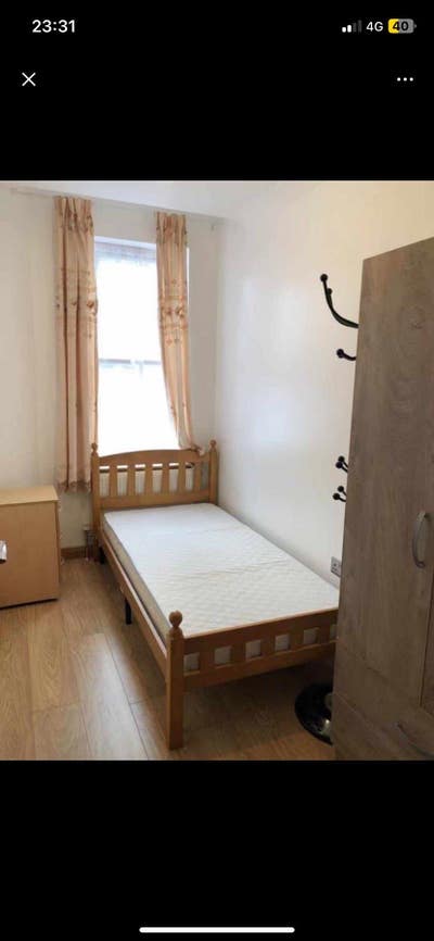 Nice single room for rent  Main Photo