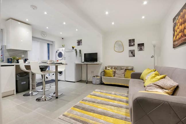 Double Ensuite Room To Let in South Norwood Main Photo