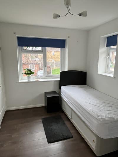 Single Room En Suite Kidbrooke Main Photo