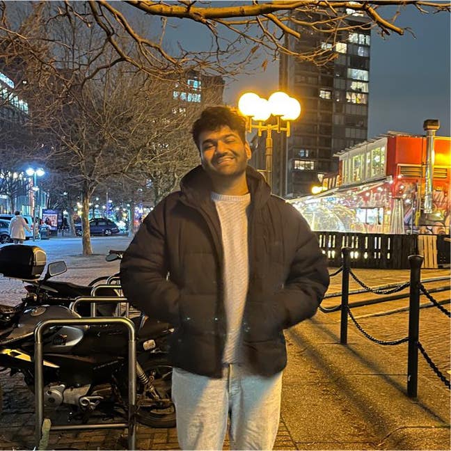 Professional Male seeks a double room Main Photo