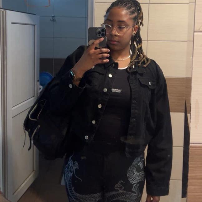 Looking to rent a double room long-term Main Photo