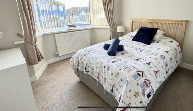 Large Room available NOW  short or long term Main Photo