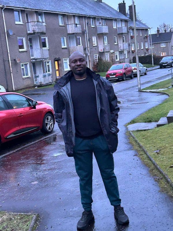 I am a professional male aged 35. I am lookin... Main Photo