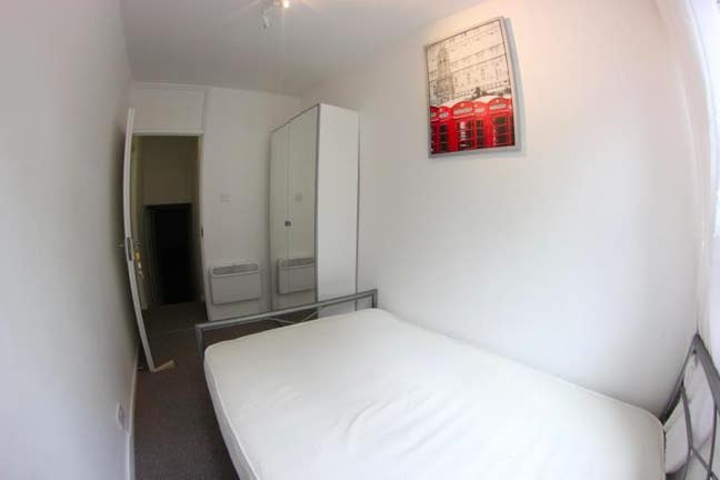 Small Double Room Deptford - (All Bills Included) Main Photo