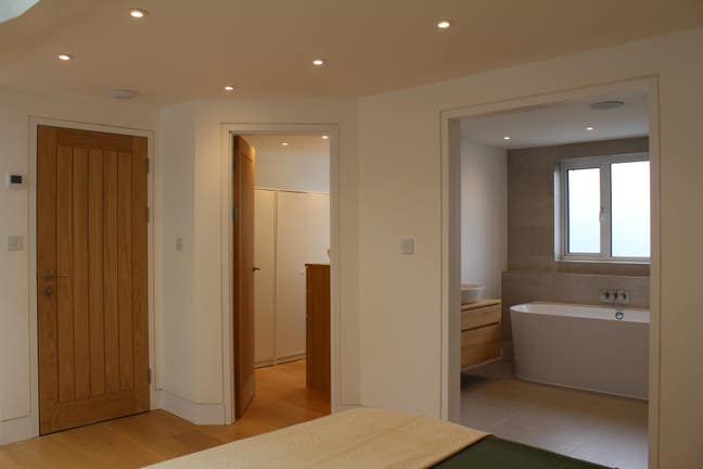 Entire Loft for Rent in Wimbledon  Main Photo