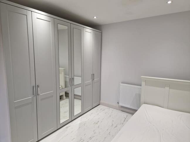 Stylish & modern Studio in Romford  Main Photo