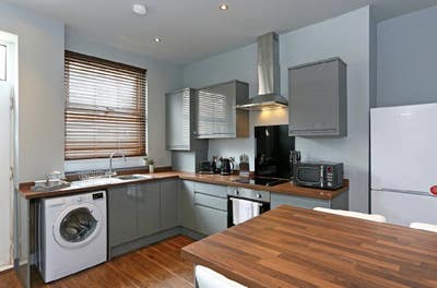 🔥 Fully Furnished Double En-Suite Bedroom 🔥  Main Photo