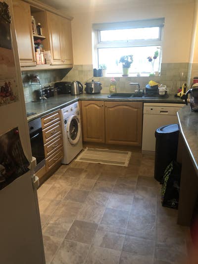 Room to rent Cheshunt Main Photo