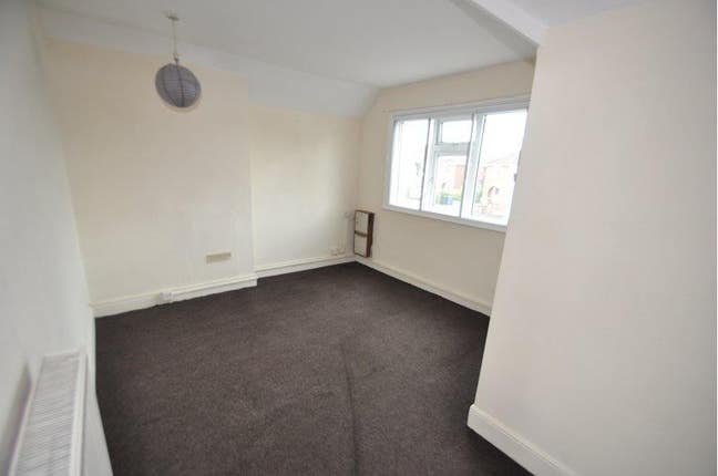 Modern 1-Bedroom Flat in NR6 – Bills Included! Main Photo