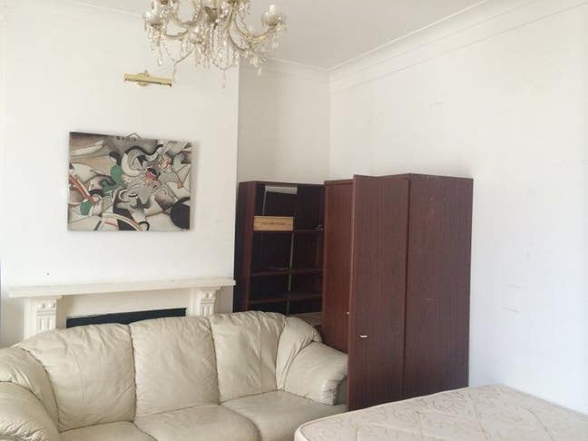 A single room in North Greenwich Main Photo