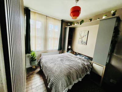 £850 Dbl inc with garden & free parking. Main Photo