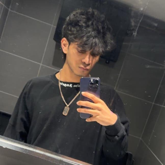 Looking for a flatmate or a room. Main Photo