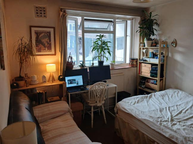 Newly Refurbished Double Room for Rent in Acton W3 Main Photo