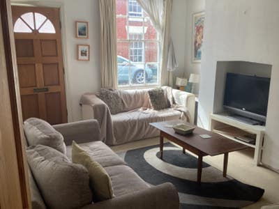 Large double in three share Handbridge. Main Photo