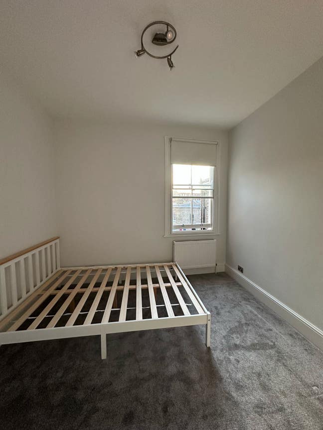 Double room near Ravenscourt Park Main Photo