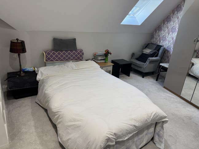 Large Double Room by Chiswick Business Park Main Photo