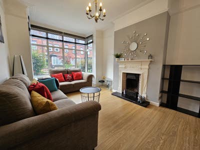 Studen Room in Shared House Headingley Main Photo