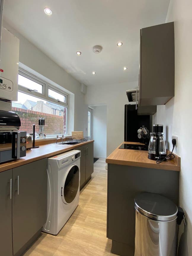 1 last room in cozy house available!  Main Photo