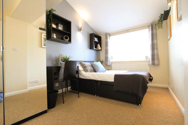 Beautiful Double Room 🤩 Near J1 🚙 Main Photo