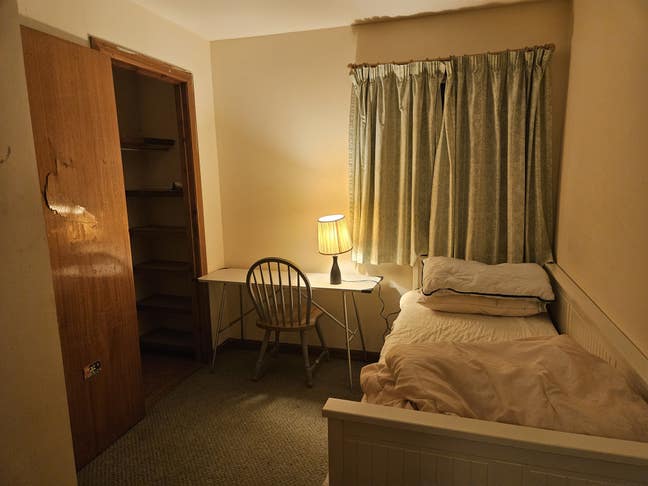 Single room in Pulpit Hill Main Photo