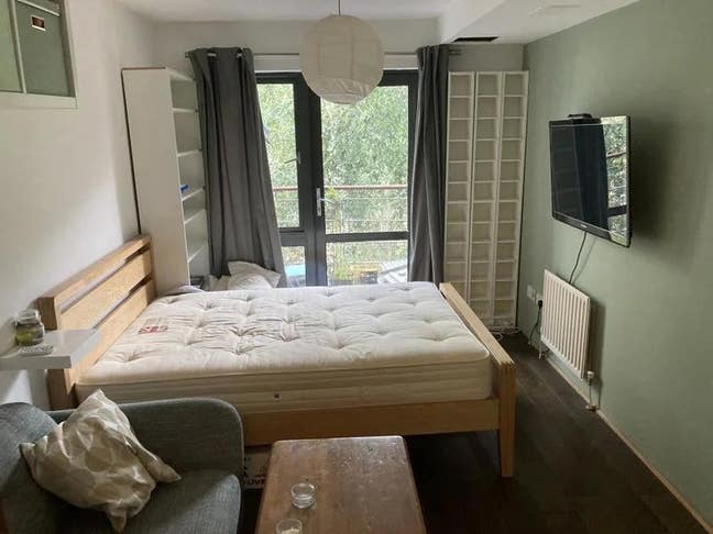 Brick Lane Room With Balcony Main Photo