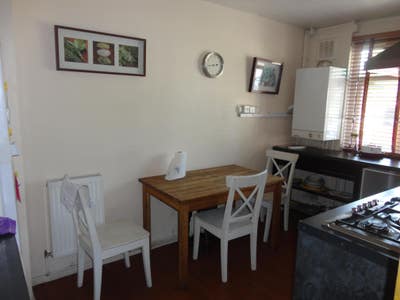 Large double room  elephant & Castle  Main Photo