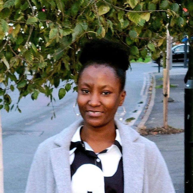 Professional Female seeks a single or double room Main Photo