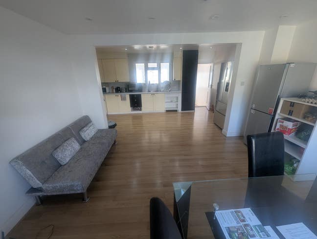 Pinner Double Bedroom To Rent *All Bills Included* Main Photo