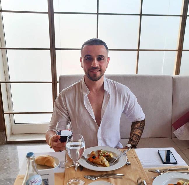 Big room west of London Main Photo