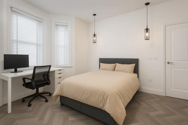 ***Modern En-suite room on London road *** Main Photo