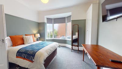 ☀️Luxury Rooms available in High End Property🏡 Main Photo