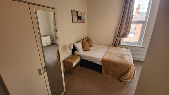 Room in Doncaster - Deposit Alternative Available Main Photo