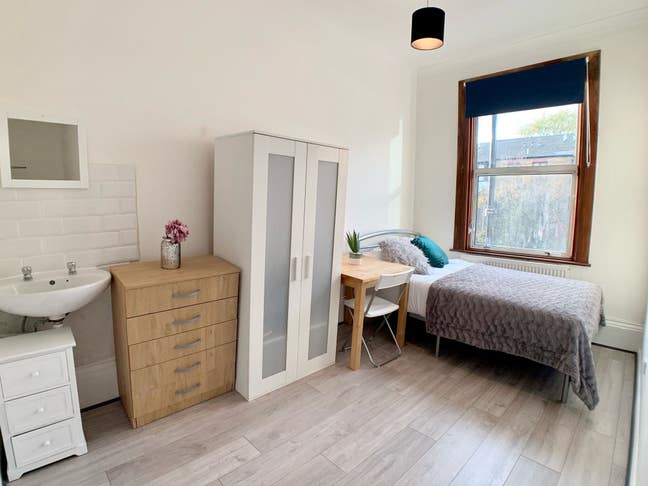 Bright Double bedroom in Archway Main Photo