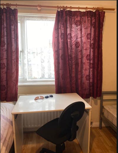 Rent double room available  Main Photo