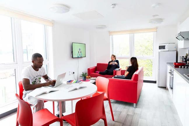 September 2025/26 | Bills Included | Students Only Main Photo