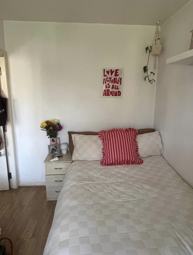 Cozy double room in Putney  Main Photo