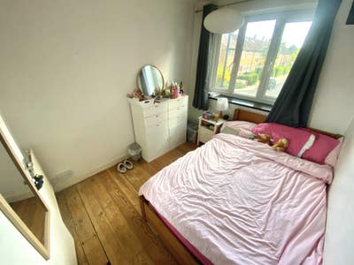 Short-term sublet available in spacious maisonette Main Photo