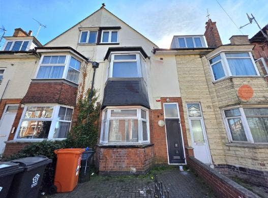  40, Glenfield Road Main Photo