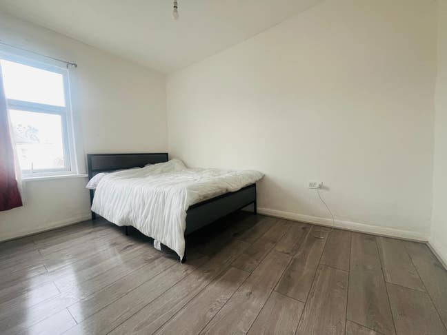 Double Room N8 Available Now Individual Occupancy  Main Photo