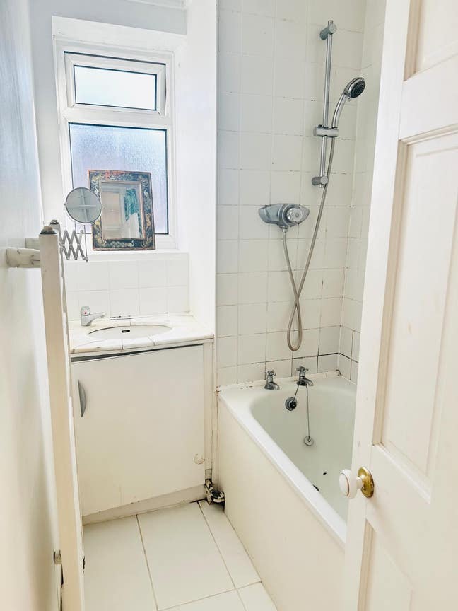 Huge Room in Amazing Stoke Newington! Move Asap Main Photo